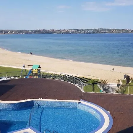 Sand Lilies Beach Apartament